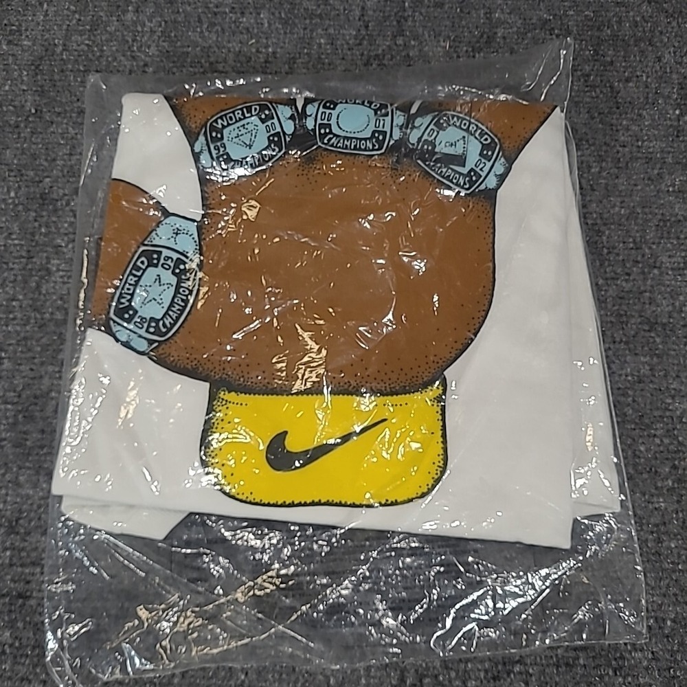 Kobe Bryant Nike 4 Rings Puppets HOH Excl. T-shirt, White, S, New In Package